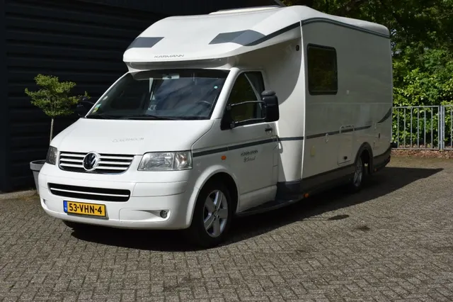 Volkswagen Transporter Volkswagen Transporter 2.5 TDI Karmann Mobil Camper!!! 29.894 Euro!!! 2005