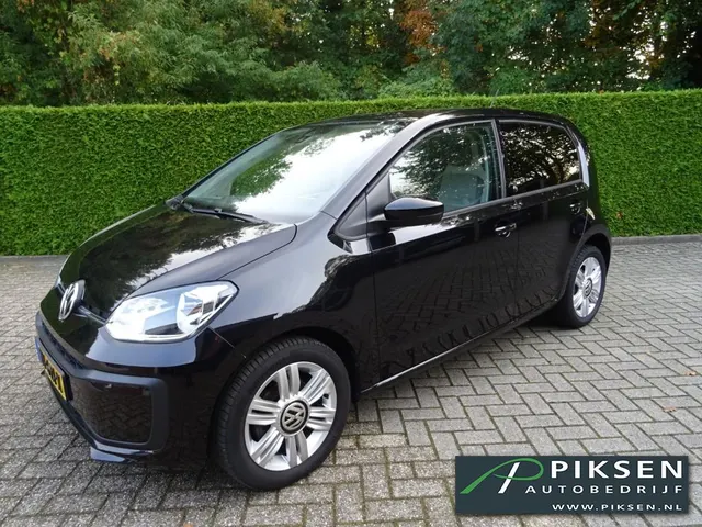 Volkswagen Up 1.0 Bmt Up! Beats Audio 2017