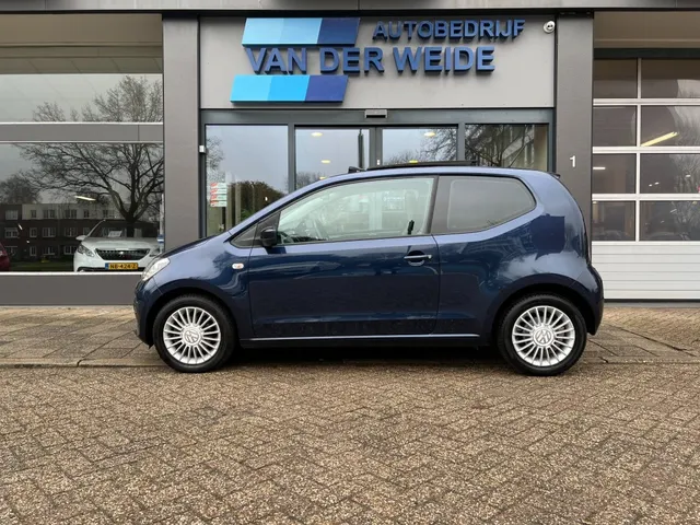 Volkswagen Up 1.0 High up 2014