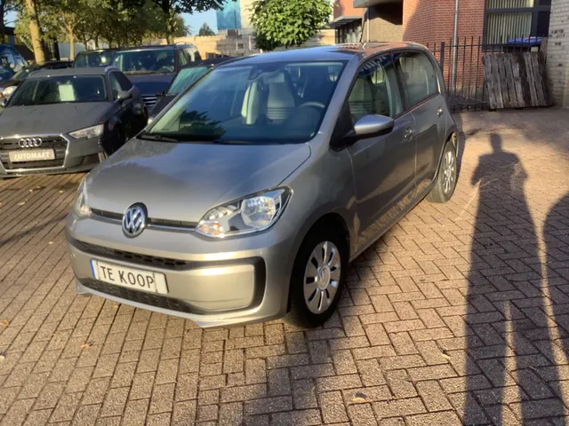 Volkswagen Up 1.0 Bmt Move Up! 2017