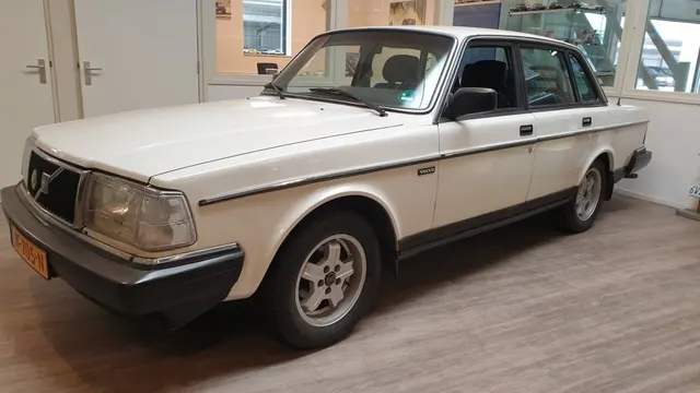 Volvo 240 2.3 Dl Us version 1990