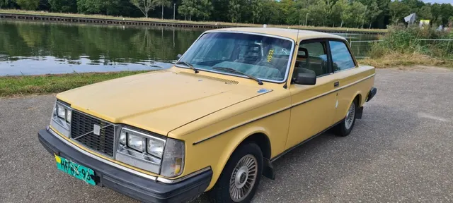 Volvo 242 Usa 1983