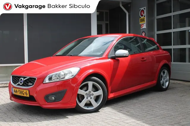 Volvo C30 2.0 D3 R-Design 2012