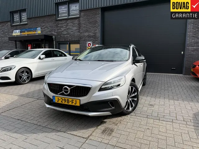 Volvo V40 Cross Country Cross Country 1.5 T3 Summum 3 2019