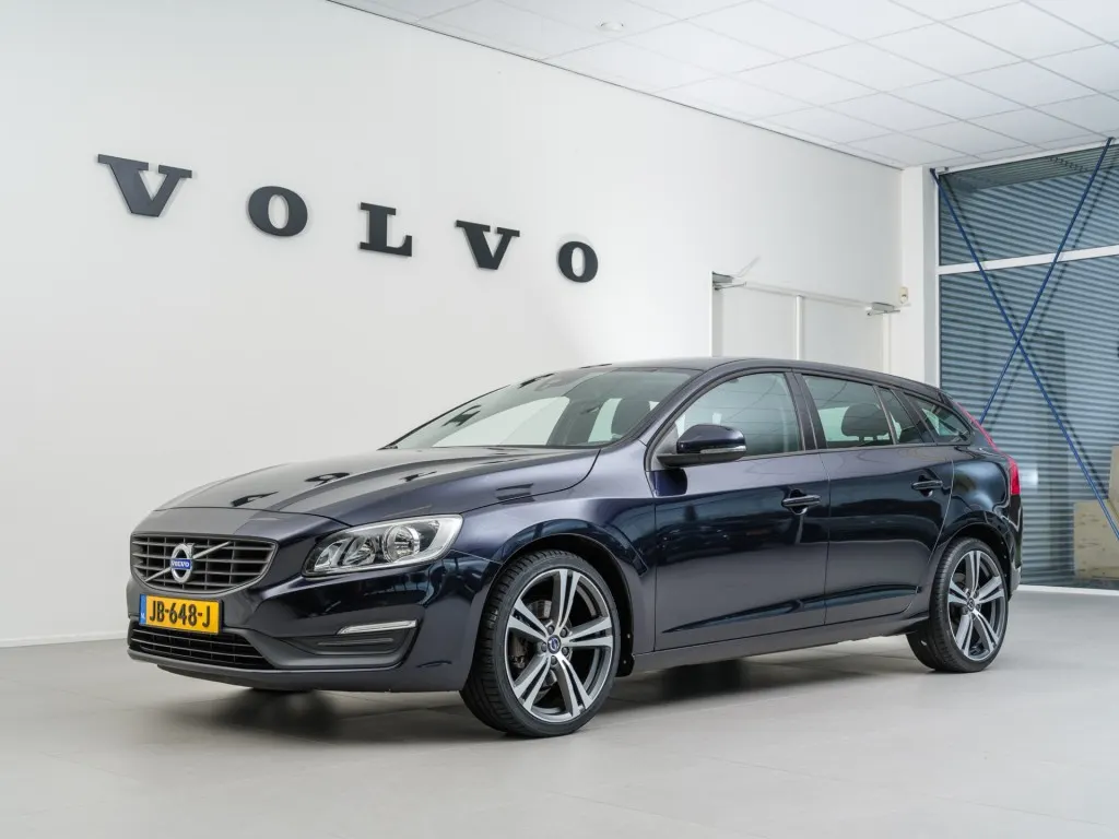 Volvo V60 T3 Kinetic 2016