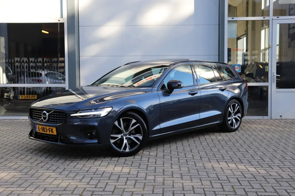 Volvo V60 2.0 B3 163PK R-Design 2021