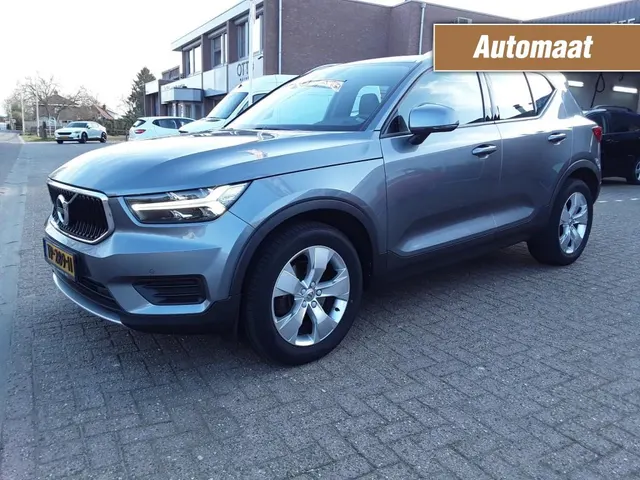 Volvo XC40 2.0 T4 Momentum 191 Pk 2018