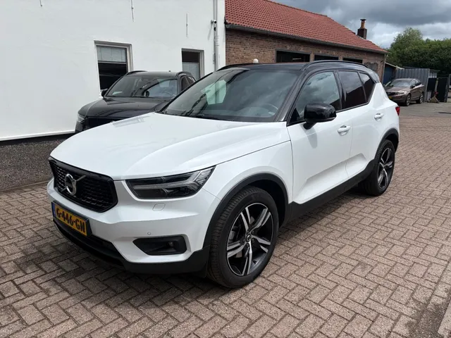 Volvo XC40 2.0 T4 R-Design Schuifdak Pilot Assist 2019