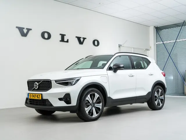 Volvo XC40 T4 Recharge Ultimate Dark 2023