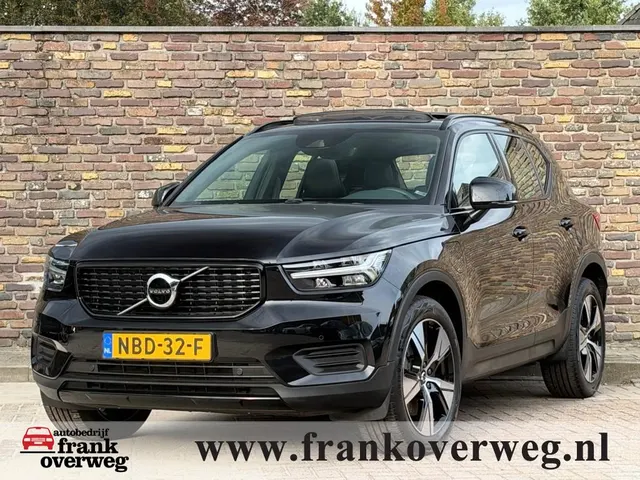 Volvo XC40 1.5 T4 Recharge R-Design 2021