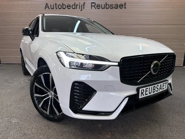 Volvo XC60 B4 Plus Dark 2024