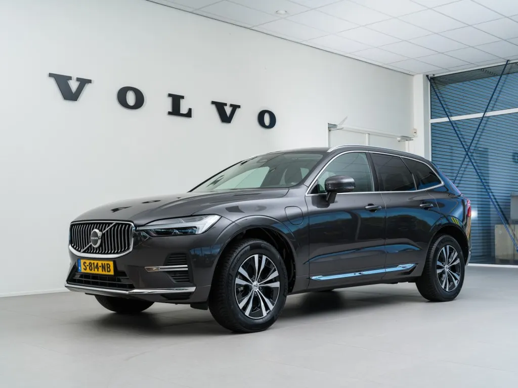 Volvo XC60 T6 AWD Core Bright 2023