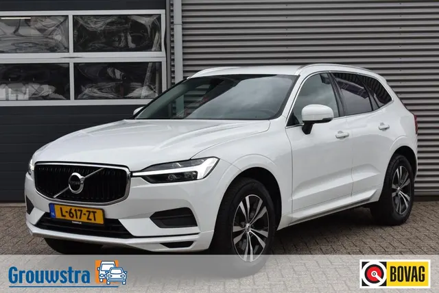 Volvo XC60 2.0 B4 Momentum 2021