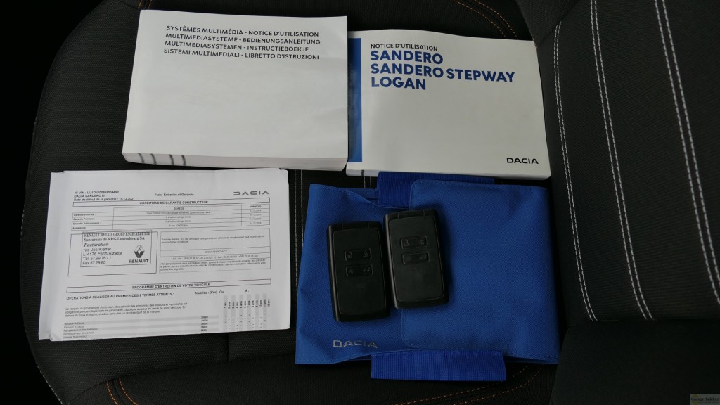 large_1733570780056457-1.jpg