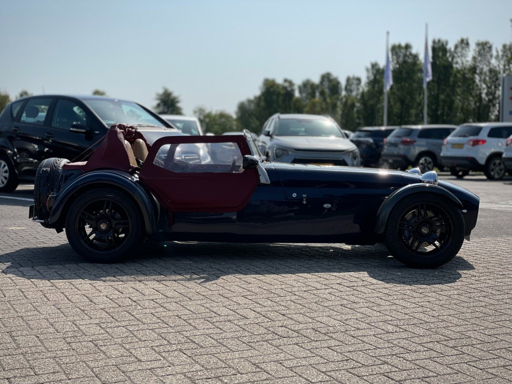 large_1755081434759635-1.jpg