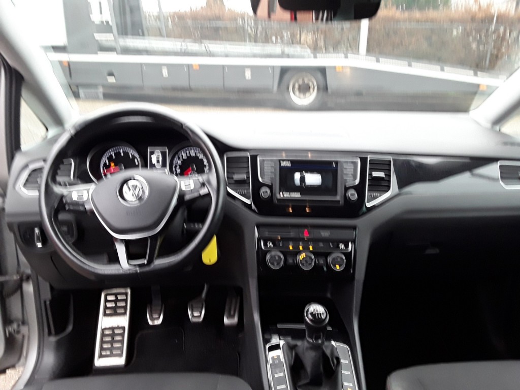 large_1755349081755900-2.jpg