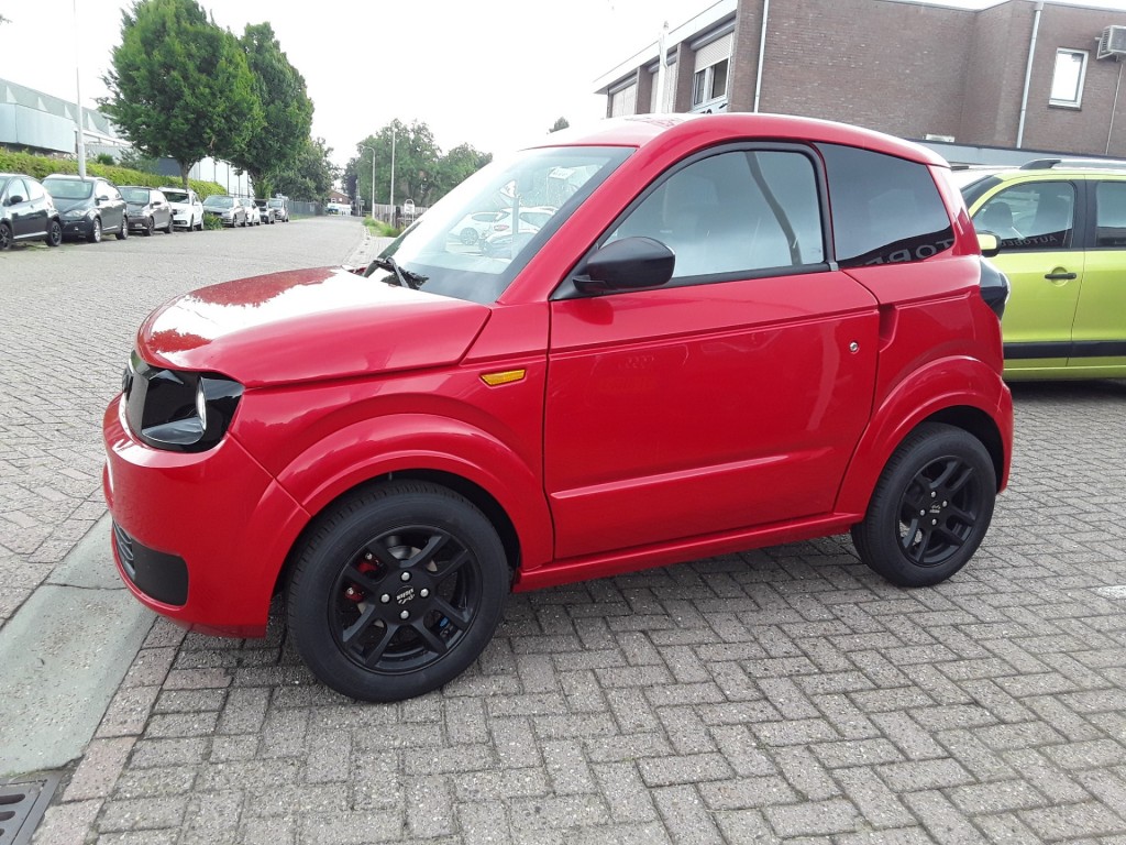 large_1755357526115541-1.jpg