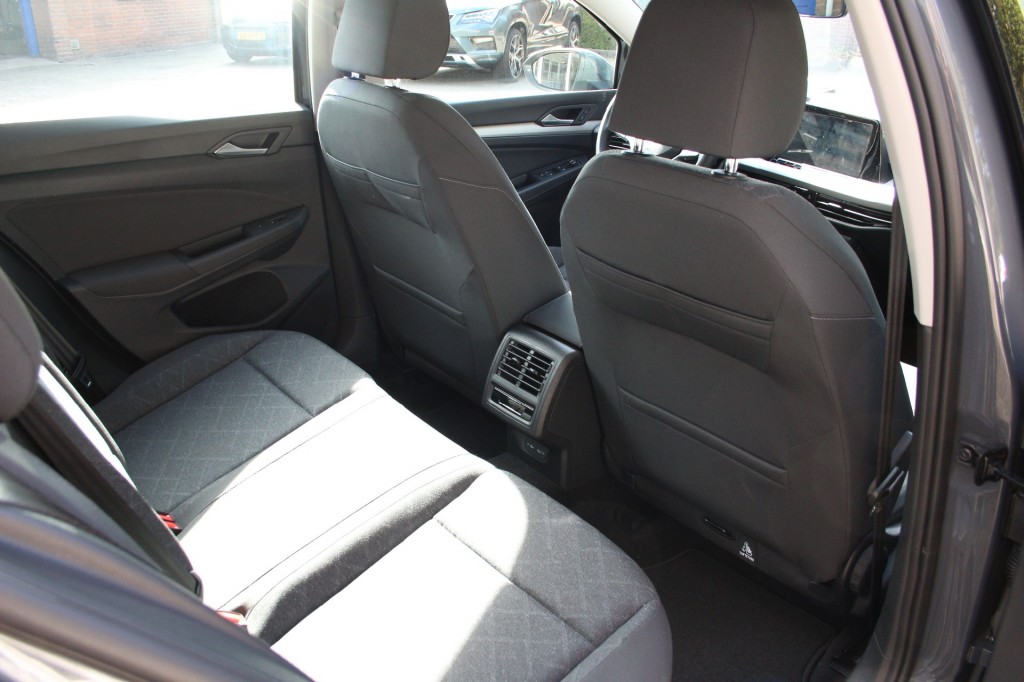 large_1757164993567033-1.jpg