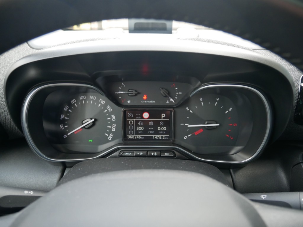 large_1758967438508568-1.jpg