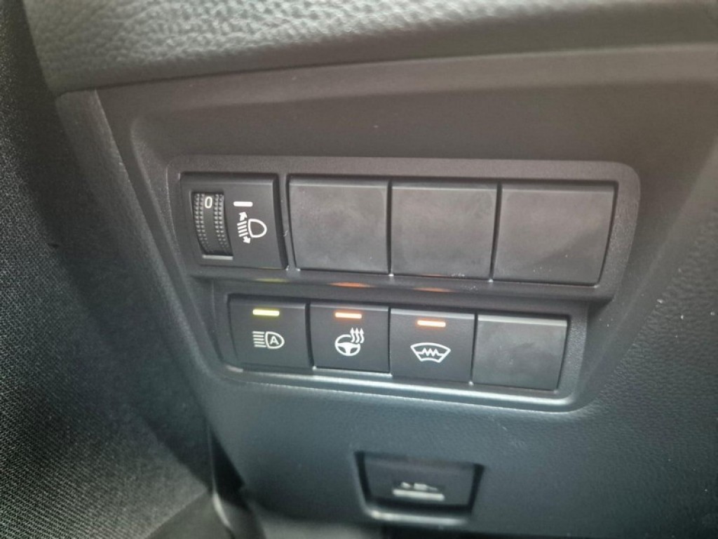 large_1760021176211651.jpg