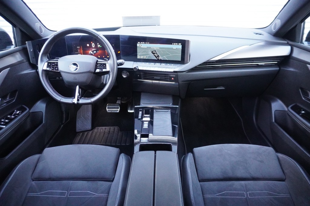 large_1760464383173915-3.jpg