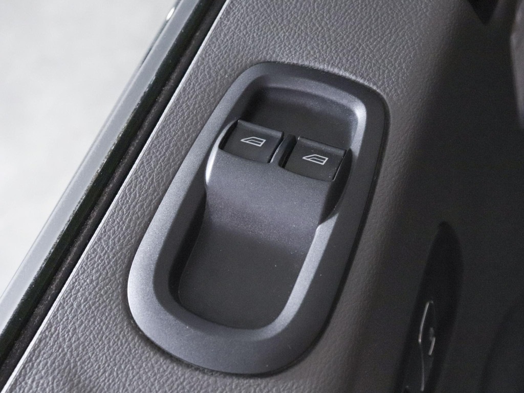 large_1765625944731010.jpg