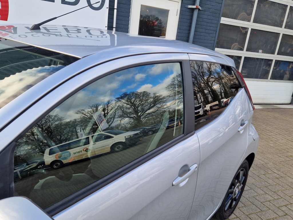 large_1766508341572299-1.jpg